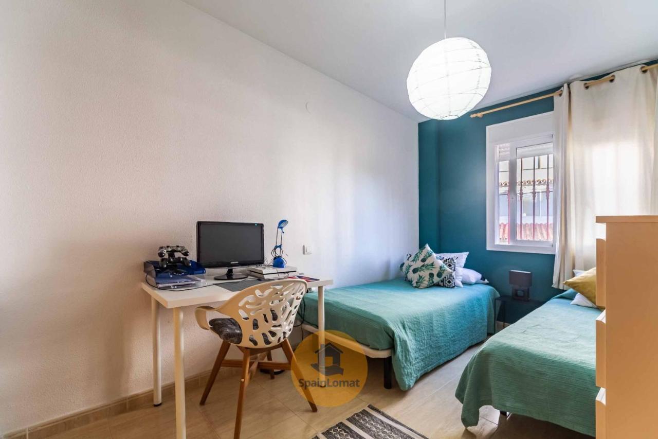 Nice 2 Bedroom Apartment For Family In Los Pacos Fuengirola Bagian luar foto